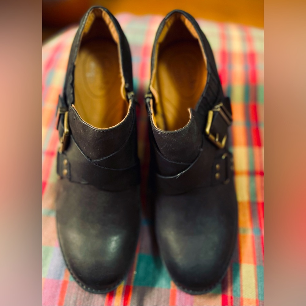 Clark’s Black Leather Ankle Boot